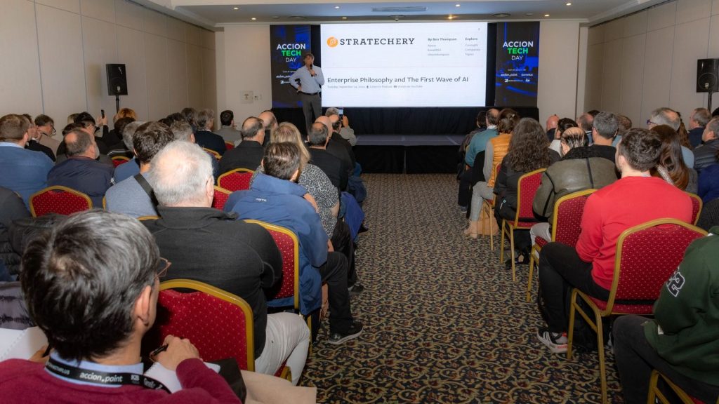 La estrategia para escalar con Inteligencia Artificial 2 WhatsApp Image 2025 09 24 at 16.11.56 1
